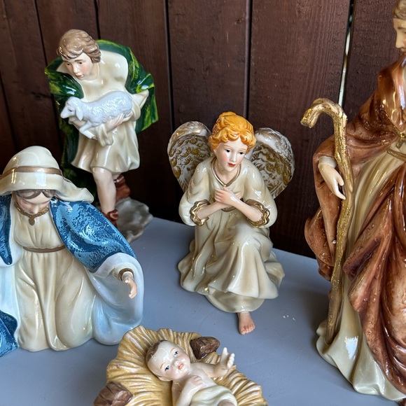 Home interiors and Gifts Retired Nativity set 10 pieces - Picture 7 of 16